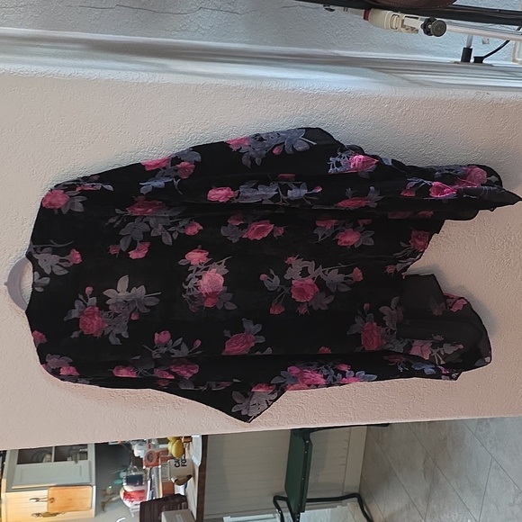 Torrid Burnout Velvet Ruana – One Size - Picture 4 of 5